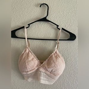 Lacy beige A&F bralette